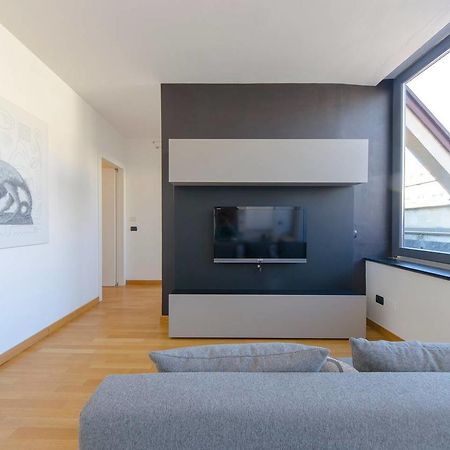 Altido Modern Flat Next To Acquario Apartment Genoa Exterior photo