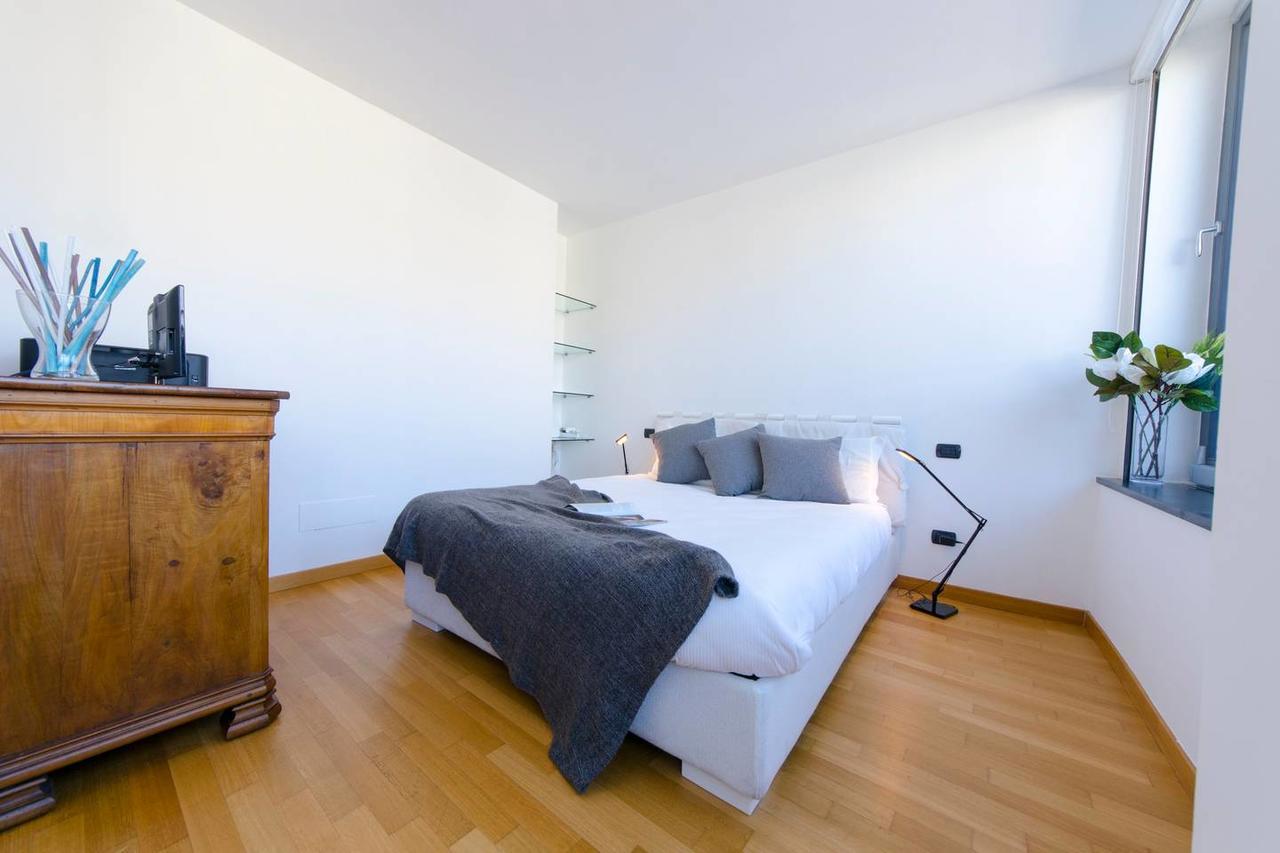 Altido Modern Flat Next To Acquario Apartment Genoa Exterior photo